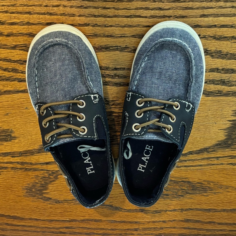 EUC Kids' Navy Boat Shoes